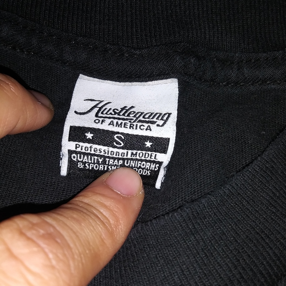 Crop tops. - Picture 5 of 5